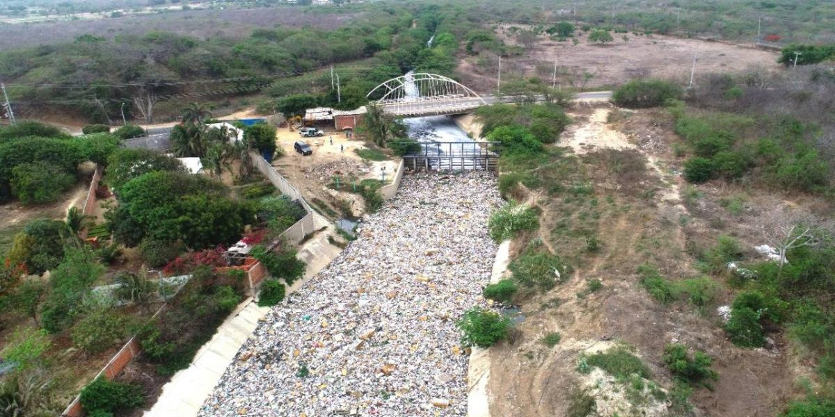 Toneladas De Basura En Arroyos De Barranquilla