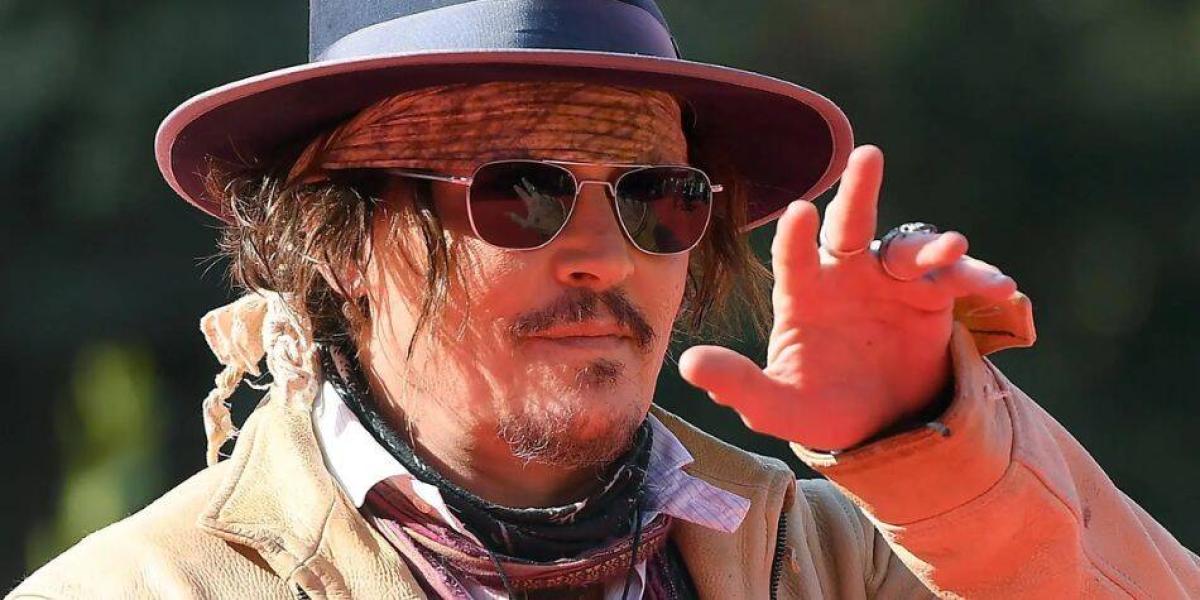 Johnny Depp Irreconocible En Escenario En Finlandia El Domingo