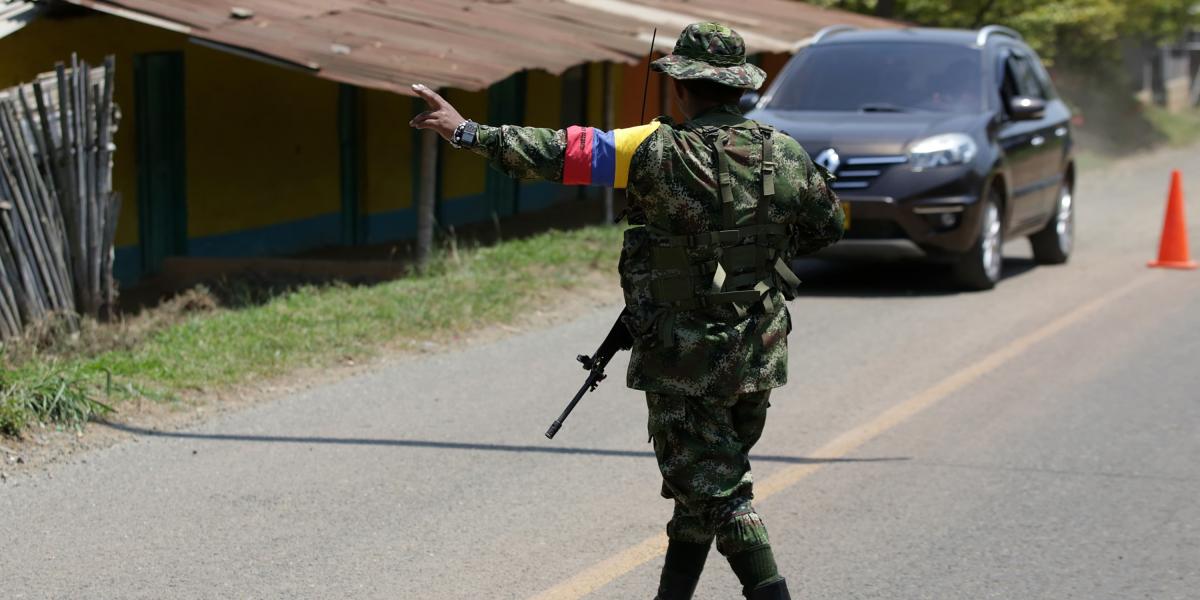 Enfrentamientos Entre Grupos Armados Mantienen Confinado A Municipio De