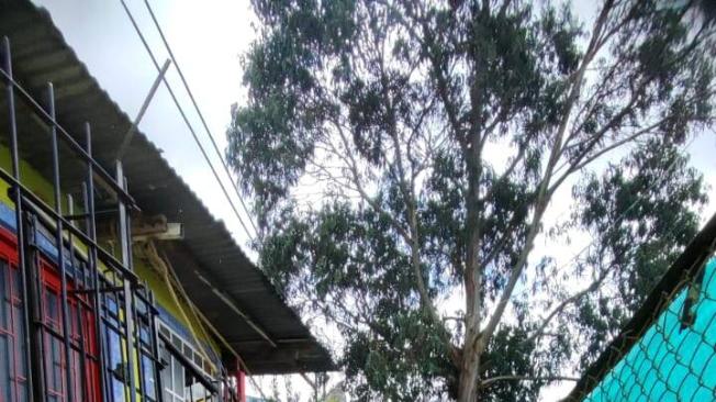 Usaquén angustia de 23 familias por inminente riesgo de caer al abismo