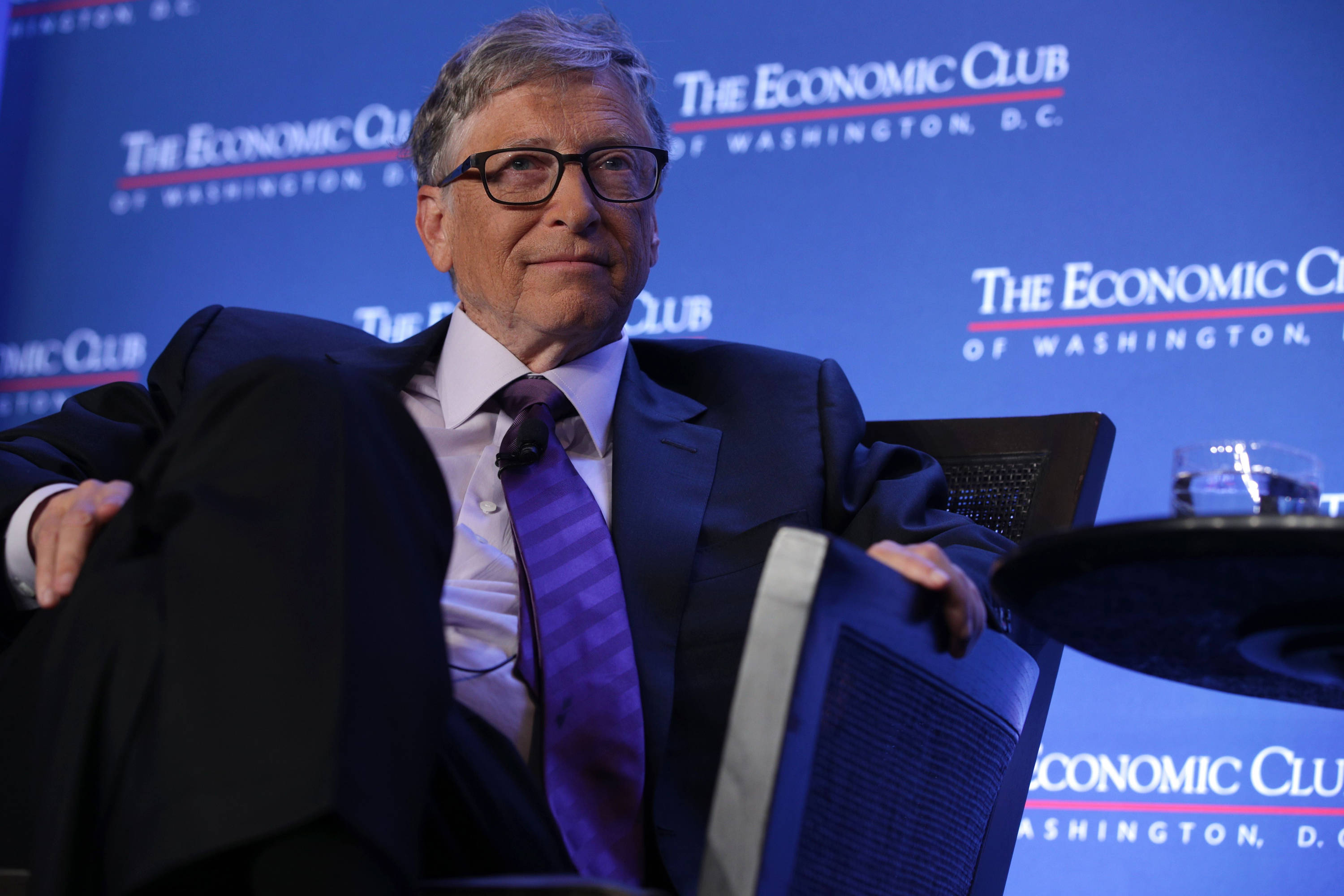 Bill Gates los libros que hay que leer en 2020 según el creador de