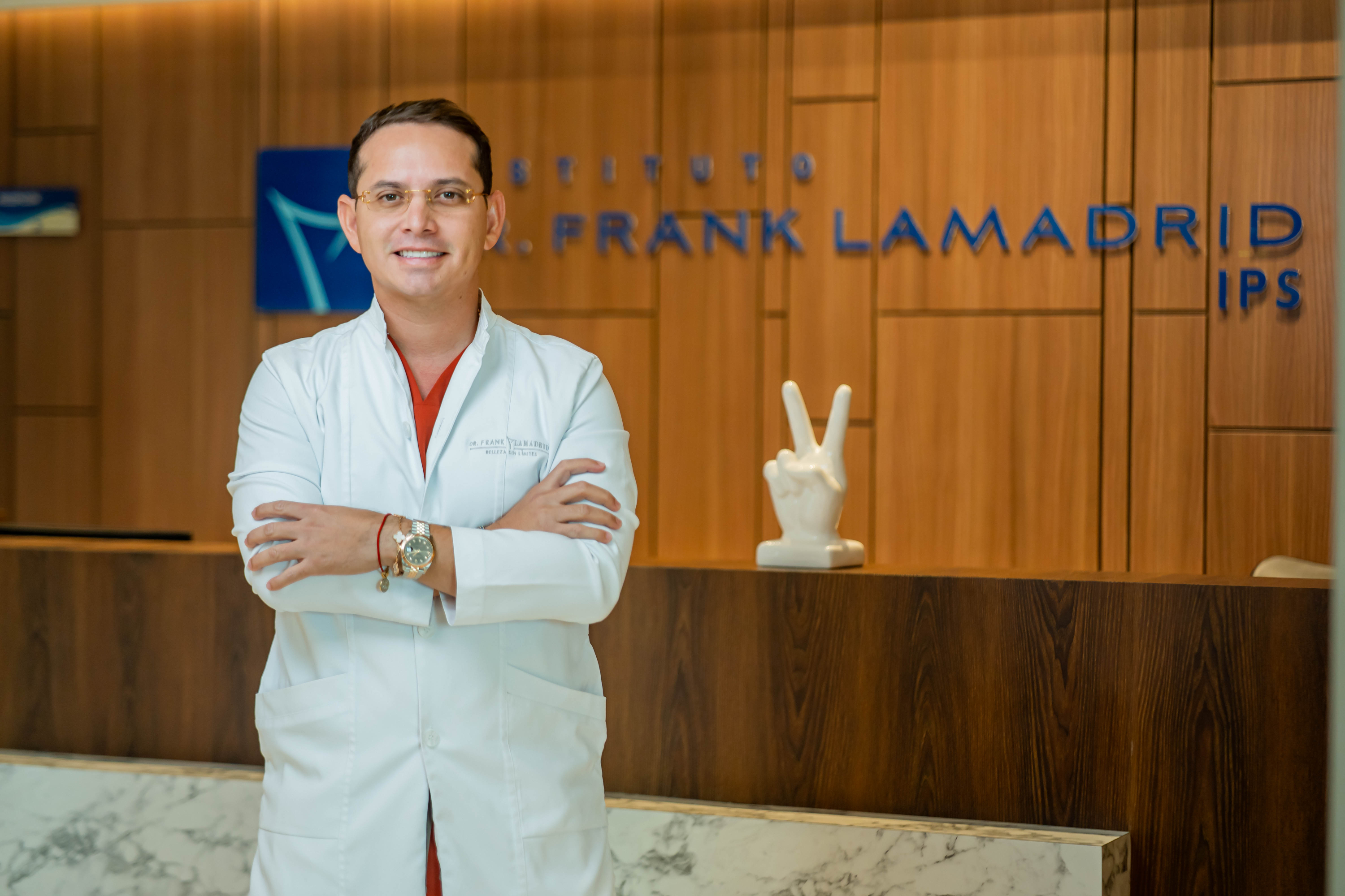 El Dr Frank Lamadrid Innova Con La T Cnica De La Lipoescultura K