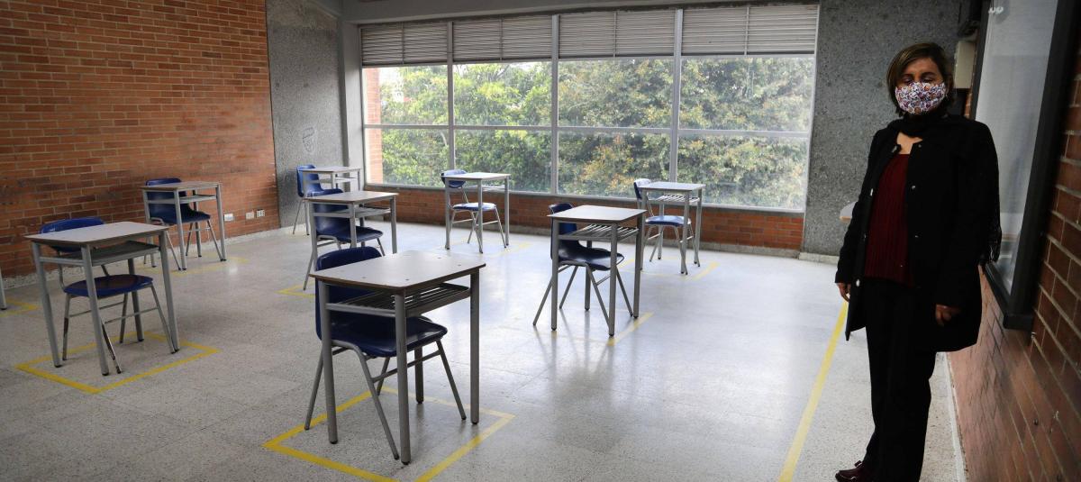 Colegio distrital Enrique Olaya Herrera demarcó los salones.