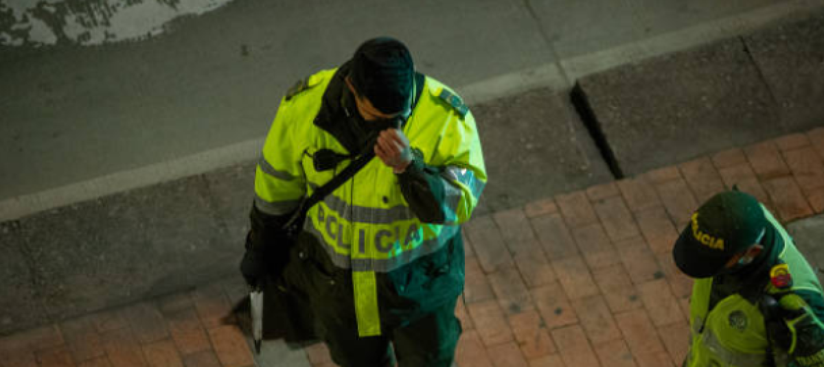 300 policías han resultado heridos durante controles en pandemia.