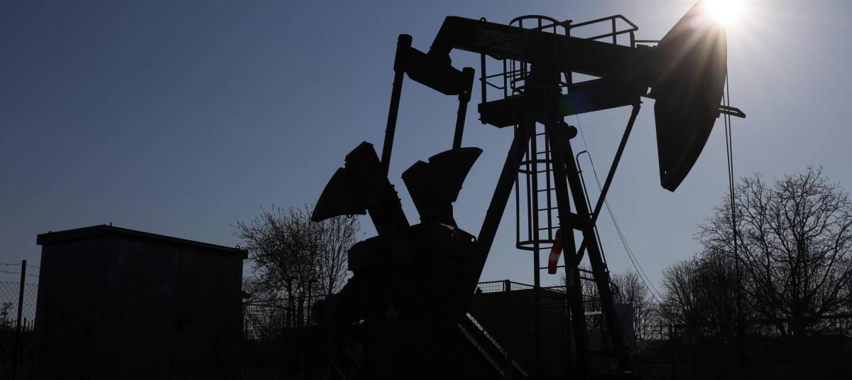 El precio del petróleo ha subido y está volátil por el conflicto entre Ucrania y Rusia.