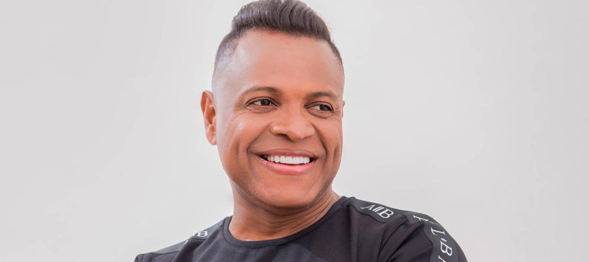 La Historia de “Hoja en Blanco” de Omar Geles: Un Vallenato Que Tocó El Corazón de Muchos