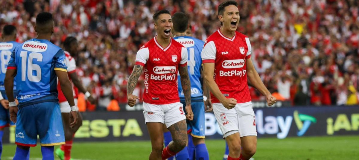 Celebración del segundo gol de Santa Fe contra Fortaleza, Autogol de Alejandro Moralez.