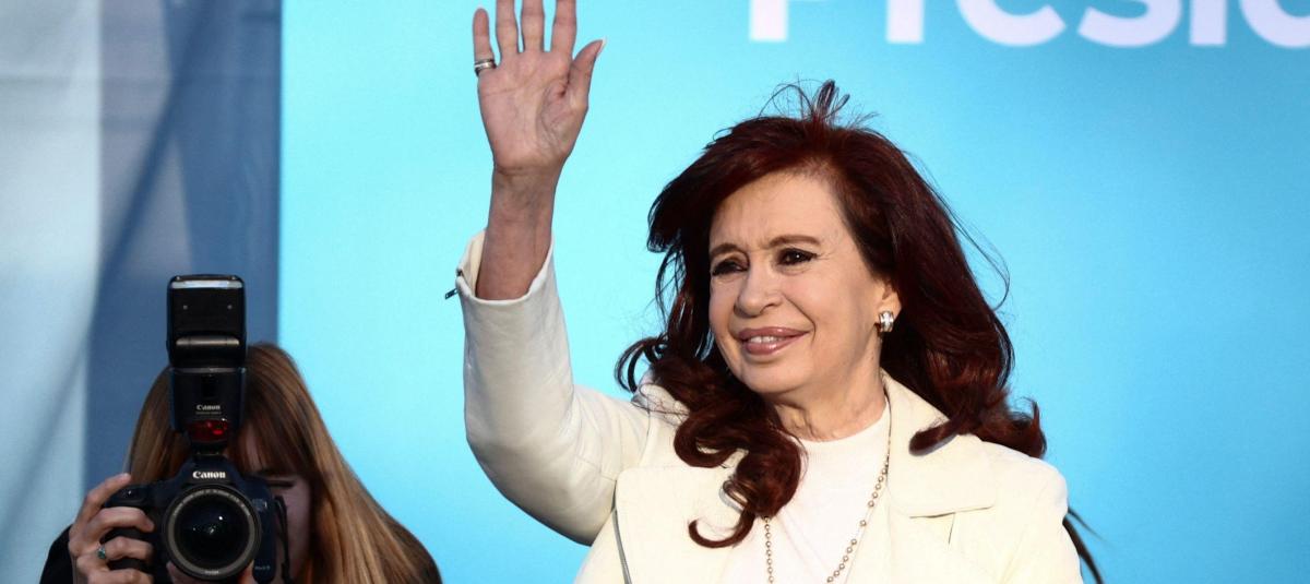 Primera aparación de Cristina Fernandez de Kirchner.