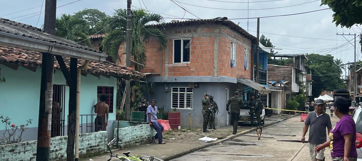Civiles heridos por explosivos y disparos de disidentes en Jamundí: son 2 adultos y 2 niños; informan parte médico