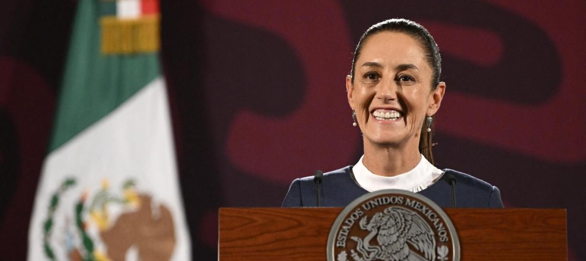 Claudia Sheinbaum en una conferencia de prensa en el Palacio Nacional de México.