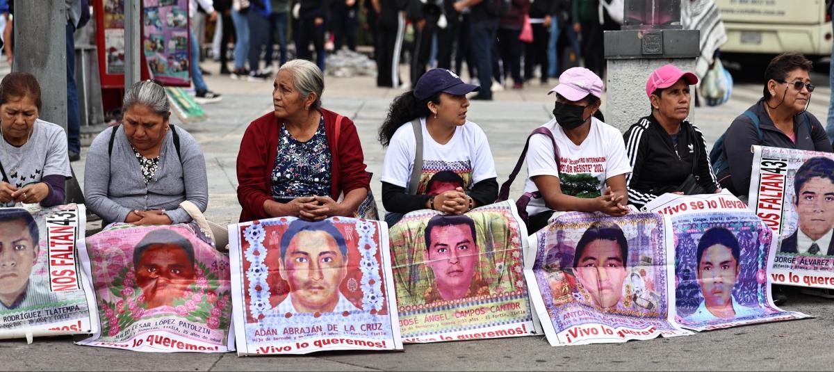 Ayotzinapa: 10 años del crimen no resuelto de los 43 estudiantes ...