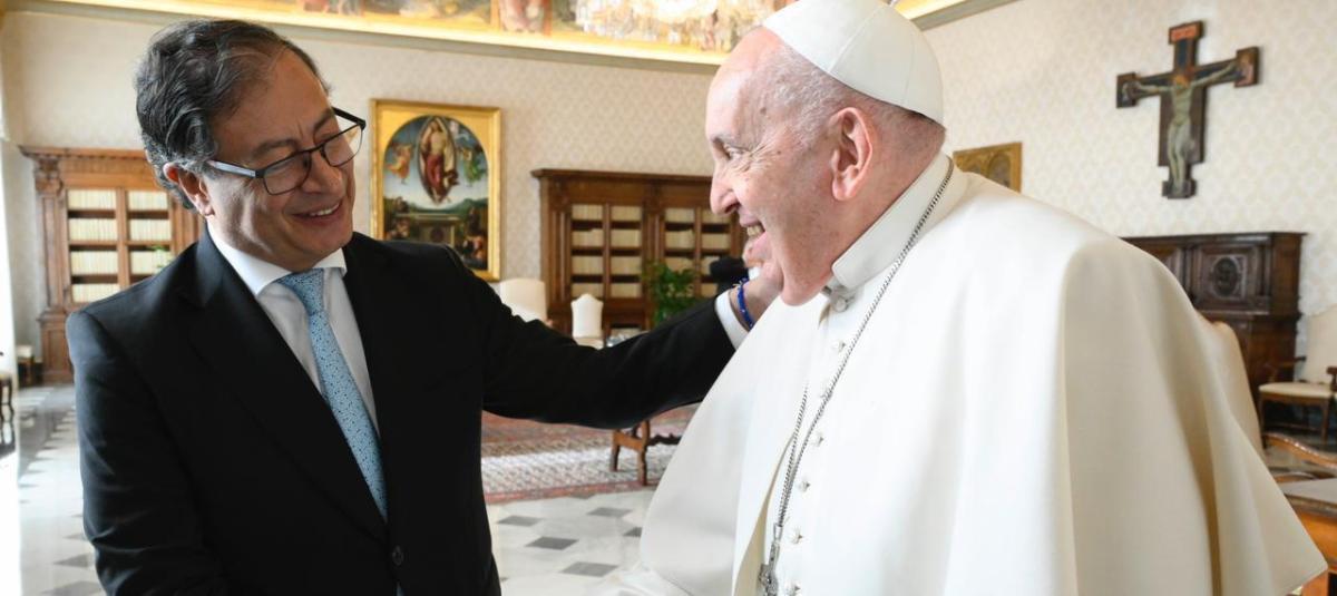 Presidente Gustavo Petro y el papa Francisco