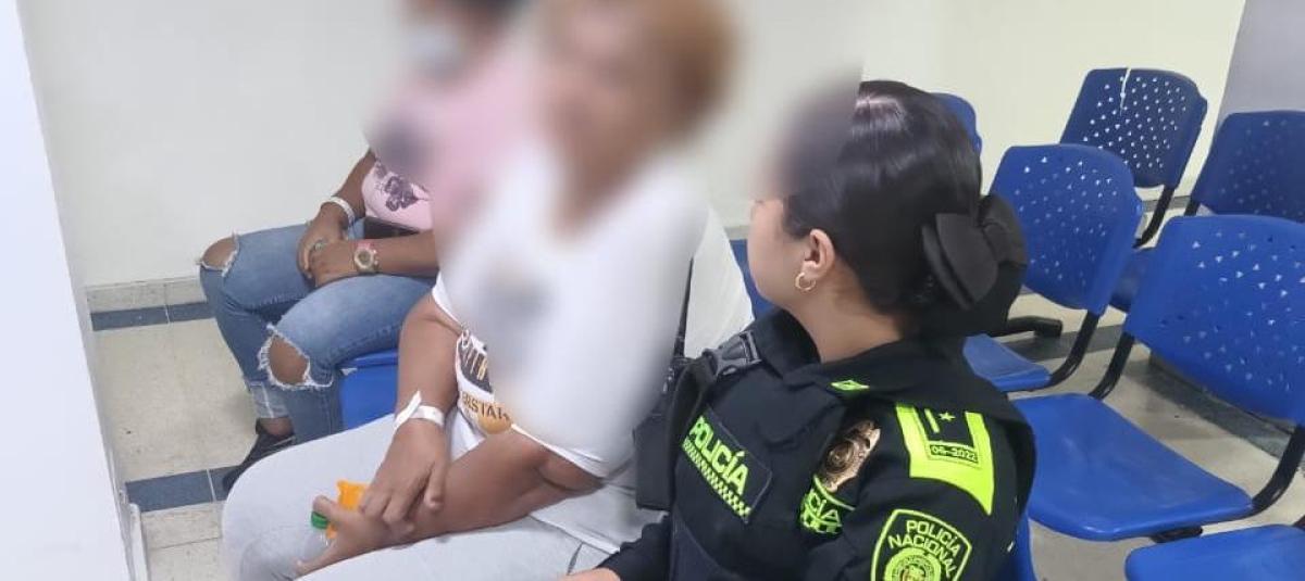 Lo que le espera a la mujer que dejó a su madre durmiendo en antejardín durante un mes en Cali: ¿pagará cárcel?