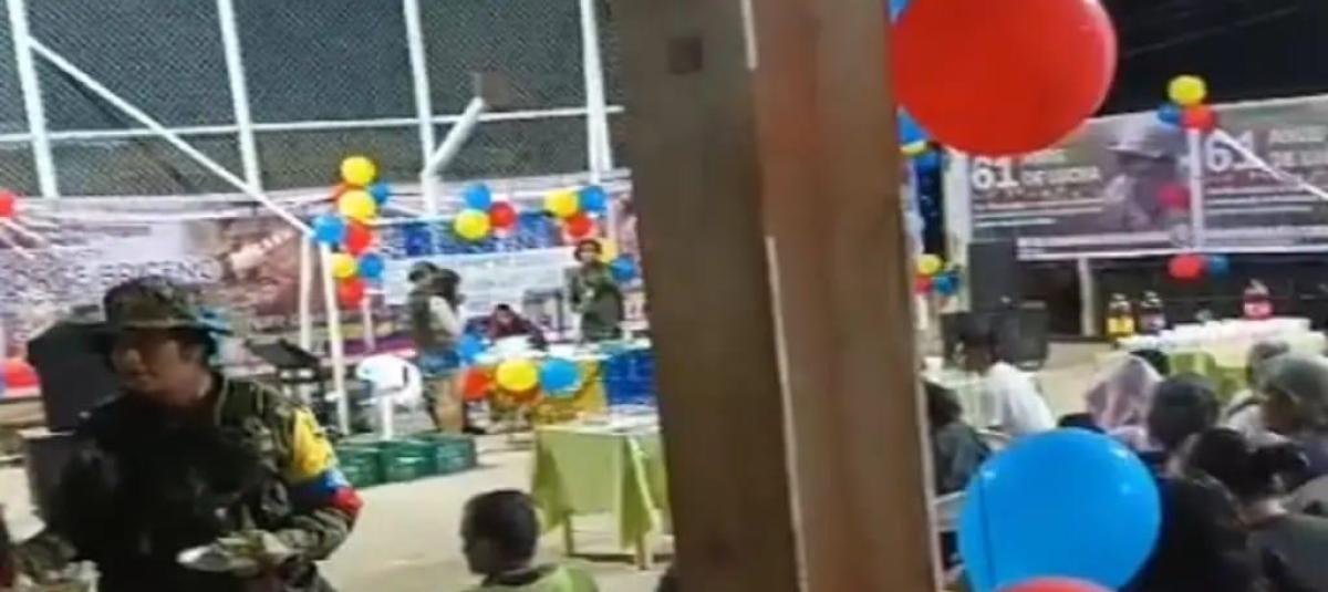 Video | ¿Fiesta de disidentes de las Farc en una caseta comunal en zona rural de Jamundí, Valle?