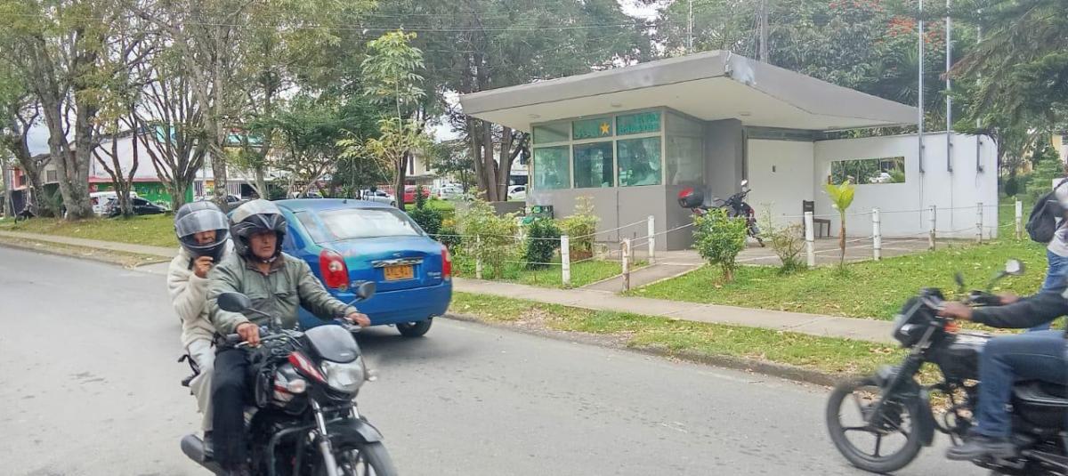 '¡Tenemos que ser valientes!', dice doña Estela, la heroína que impidió que vándalos incineraran el CAI en Popayán