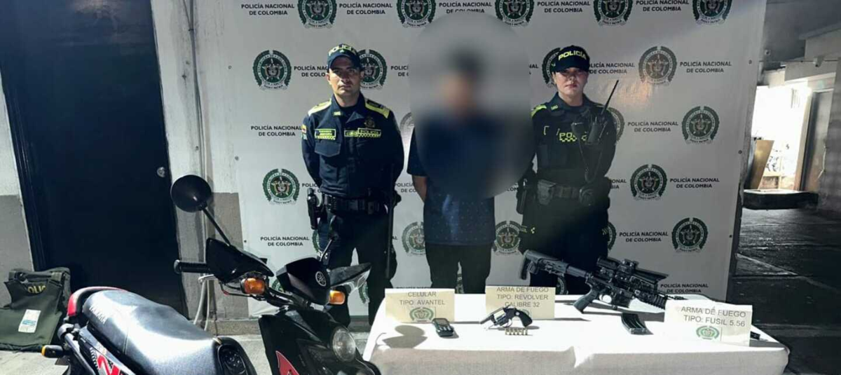 ¿Por qué un hombre portaba un fusil en plena avenida Sexta Norte de Cali, corredor tradicional en la ciudad? Esto dijo tras su captura