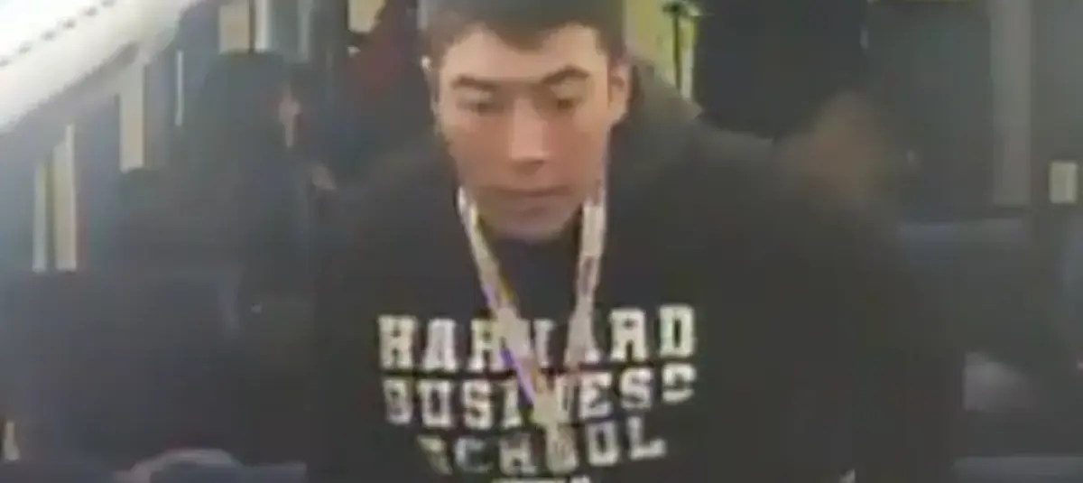 Las autoridades de Policía buscan a este hombre.
