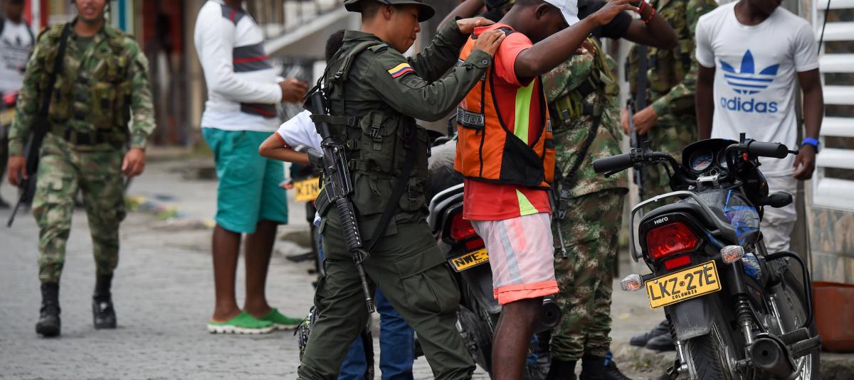 Ejército realiza operativos en litoral de Nariño para dar con el paradero de quién sería el capo más poderoso del Pacífico.
