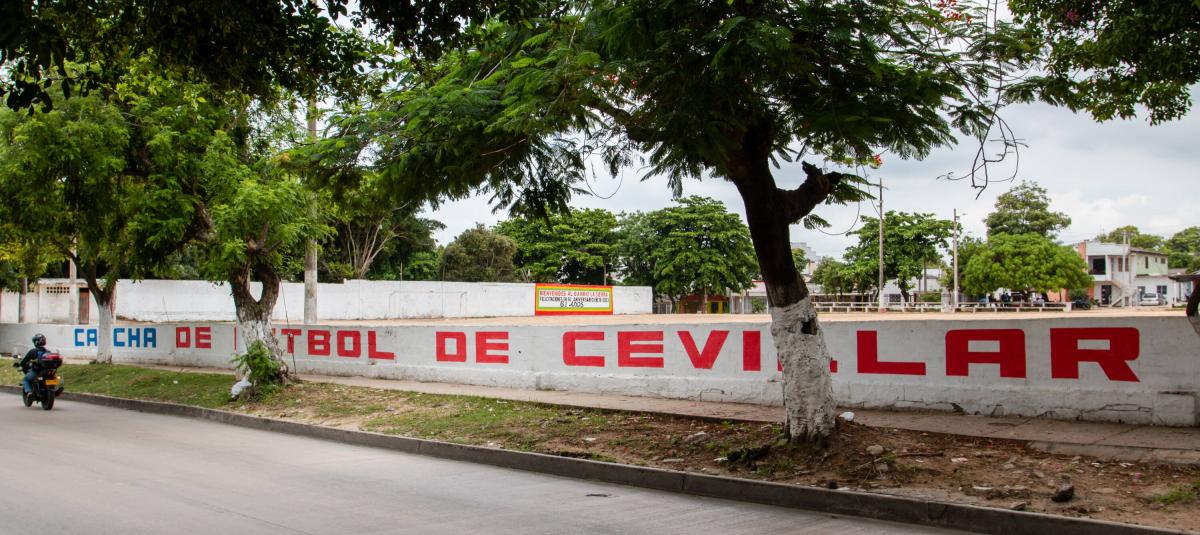 Los vecinos aspiran a resolver diferencias con partidos de fútbol.