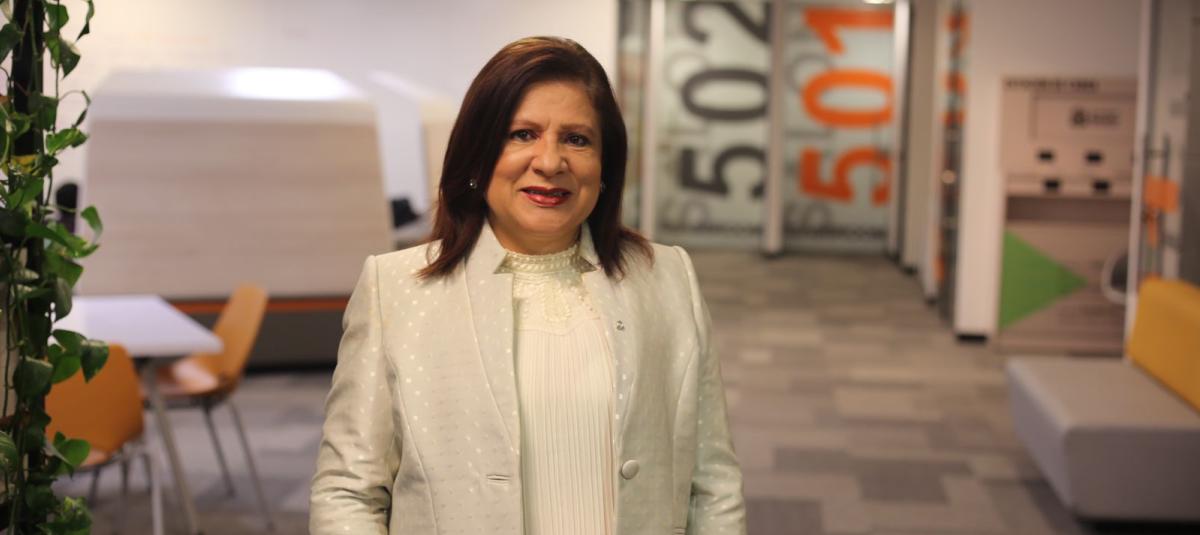 Rocío Araújo Oñate, nueva vicerrectora académica de la Universidad del