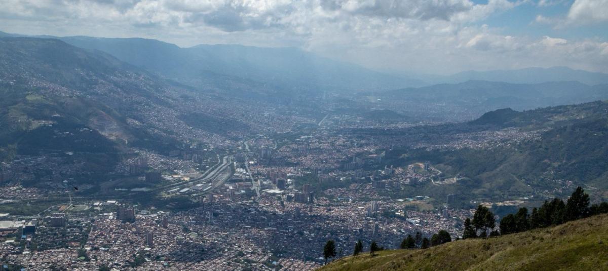 Cáncer, daños en el ADN y otras afecciones: estudio reveló graves impactos de la mala calidad del aire en Medellín