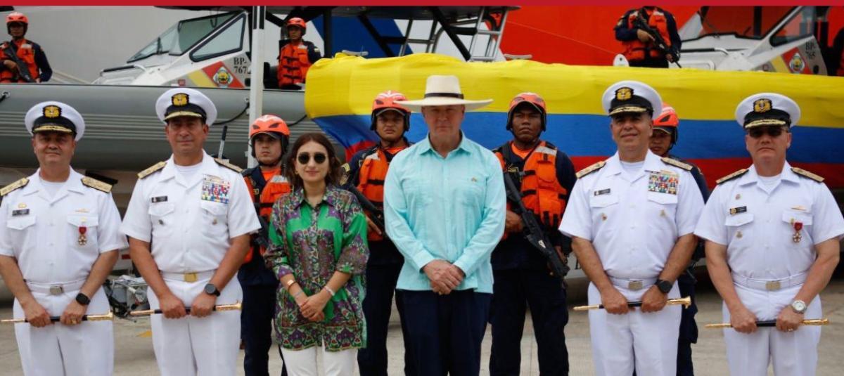 Entrega de lanchas de EE.UU. a Colombia