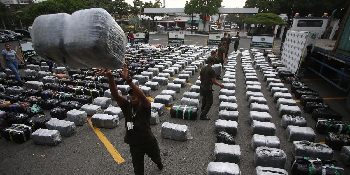 Cayó gigantesco cargamento de droga en Cali: casi 6 toneladas por