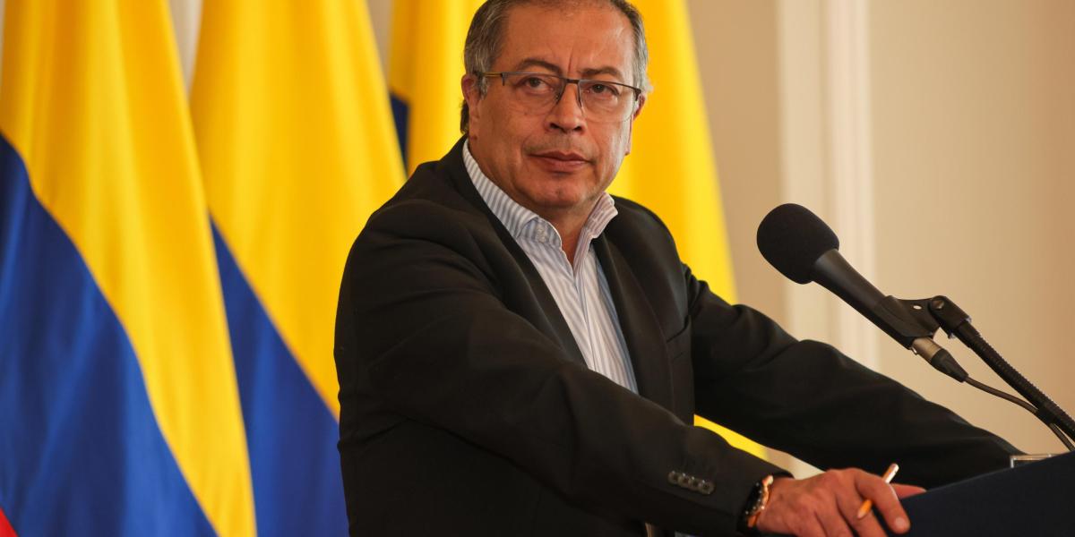 El presidente Gustavo Petro propone implementar el Acuerdo de Paz con las Farc a través de decretos