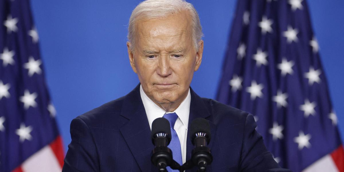 Directora de campaña de Joe Biden responde a rumores de posible retiro de  la contienda presidencial