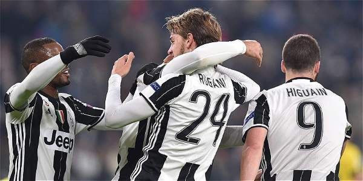 Juventus visita a Torino en el clásico de Turín.