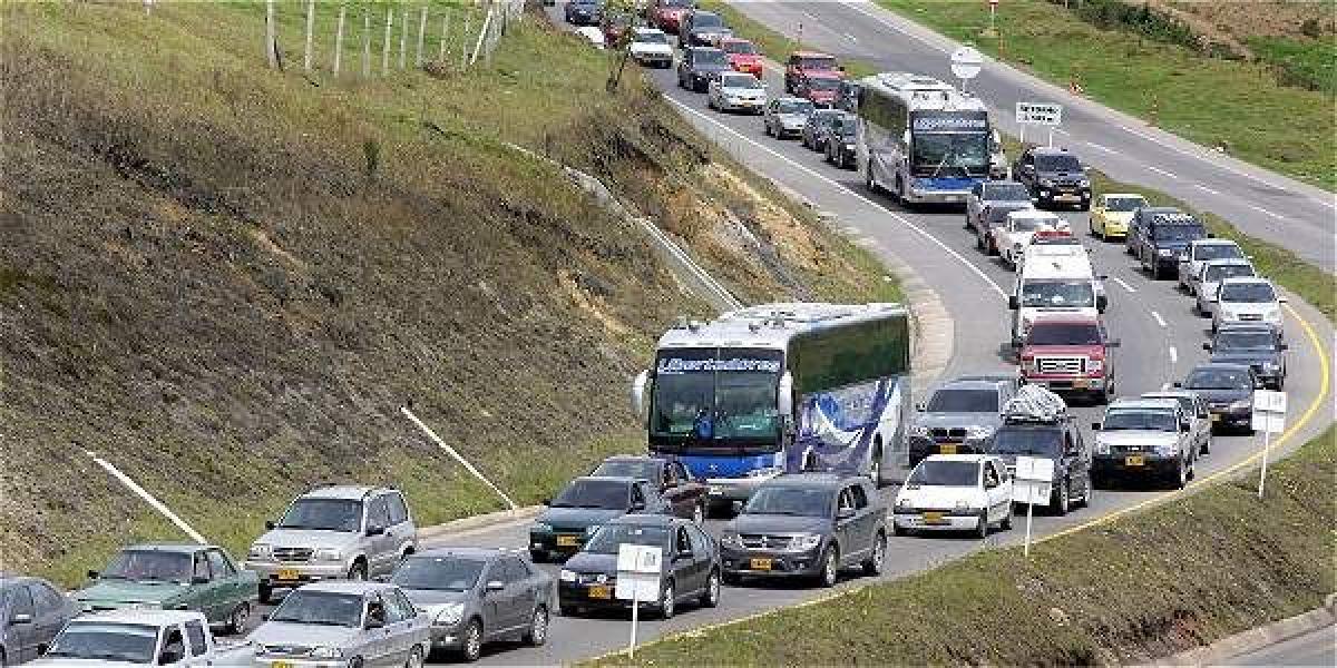 Autoridades prevén un aumento histórico de vehículos en las carreteras del país.