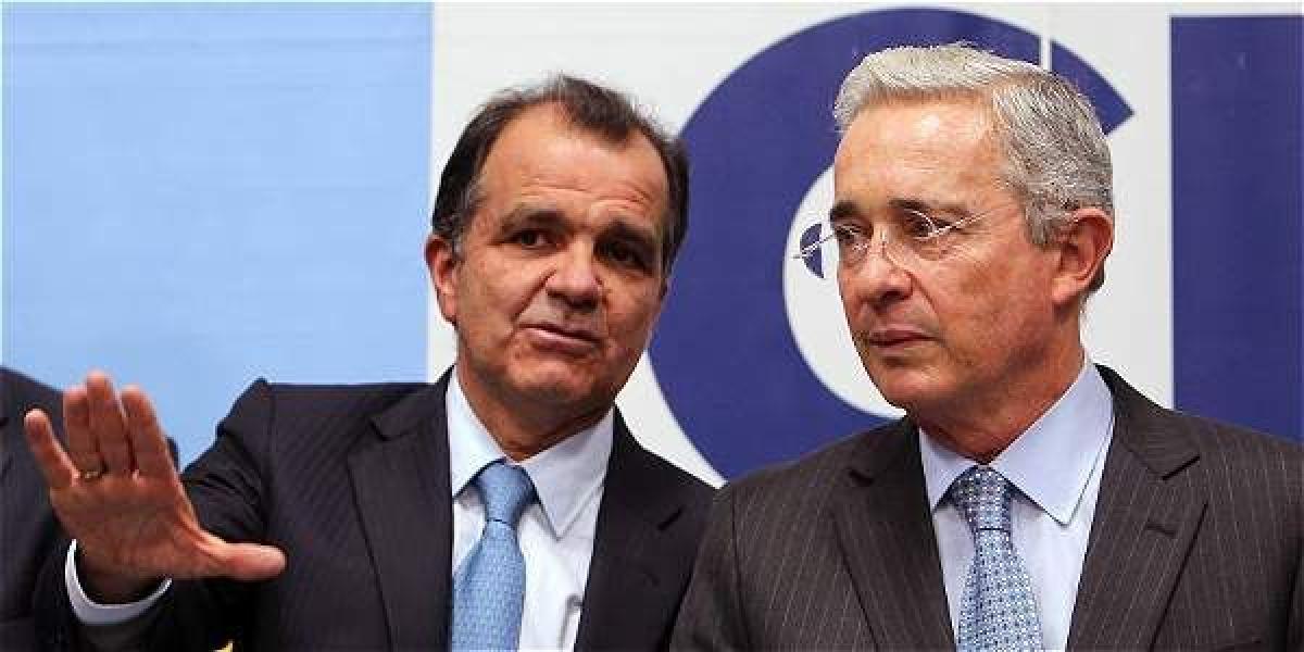 El expresidente Álvaro Uribe fue fiel escudero de Óscar Iván Zuluaga durante la campaña presidencial en el 2014.