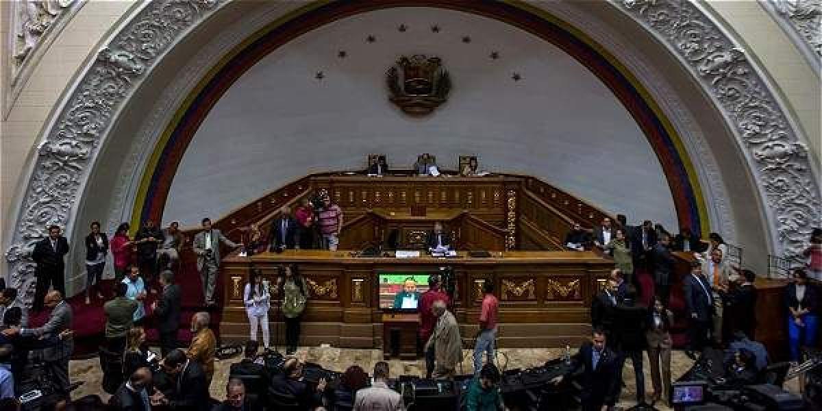 La sesión en la que se declaró el 'abandono de cargo' del presidente Maduro.