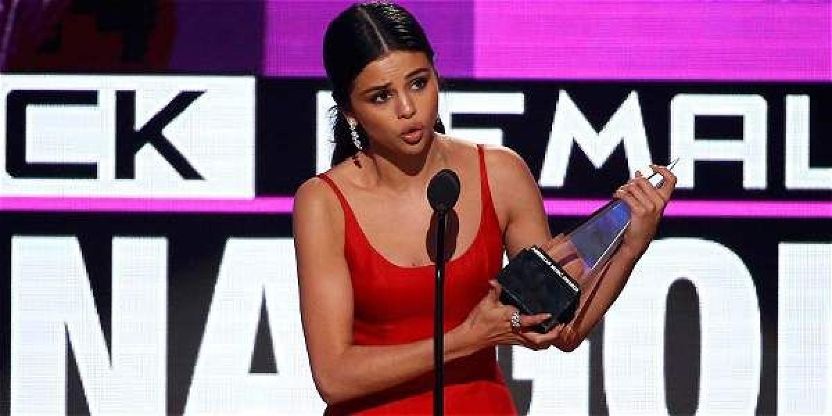 Selena Gómez ganó el premio a mejor artista pop/rock.