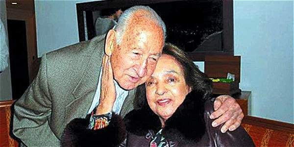 Alfonso Jaramillo y su esposa, Hilda Martínez.