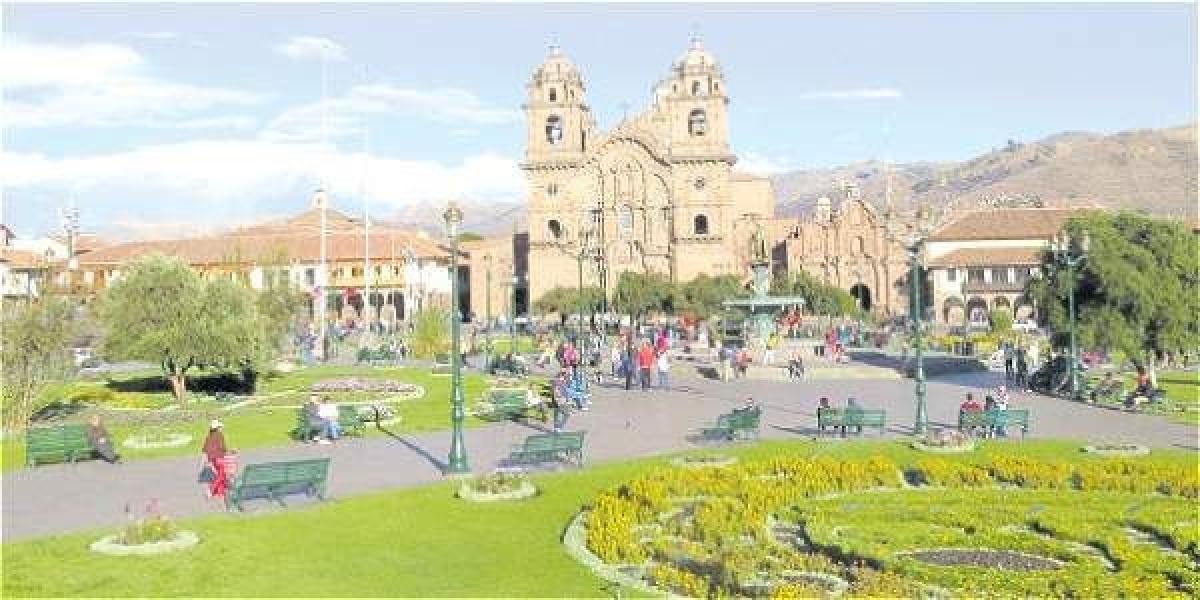 La Plaza de Armas fue el centro administrativo, religioso y cultural de la capital del imperio.