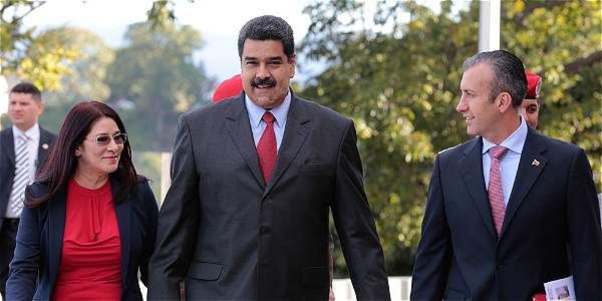 El presidente Maduro anunció ayer el nombramiento del gobernador de Aragua, Tareck el Aissami (der.), como nuevo vicepresidente.