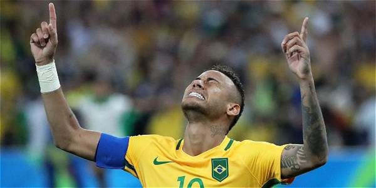 Neymar, futbolista brasileño.