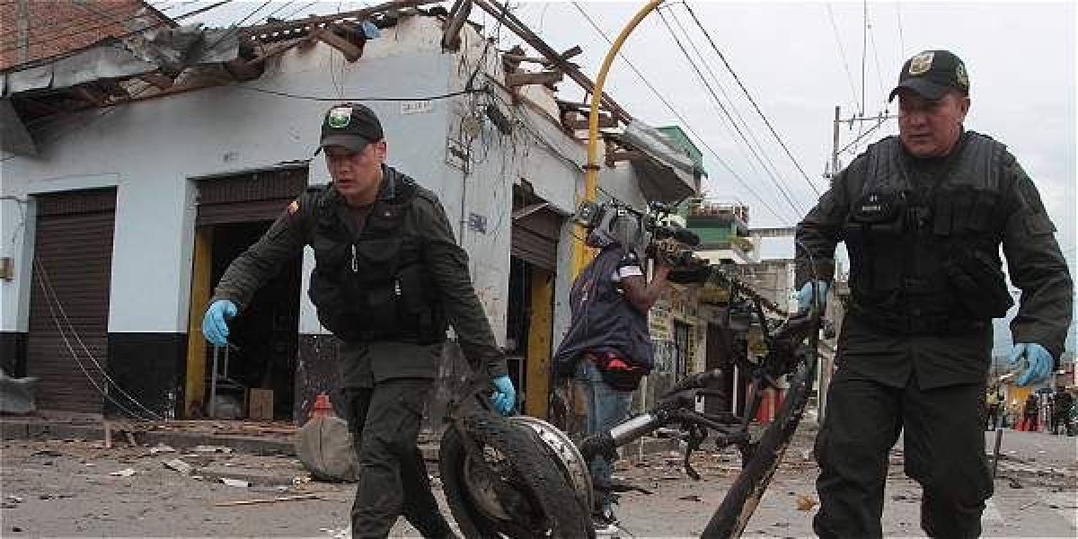 Cali, Colombia 16 enero 2013 Una moto cargada al parecer con 50 kilos de pentolita estalló cerca de las 9am en la esquina de la Alcaldía de Pradera