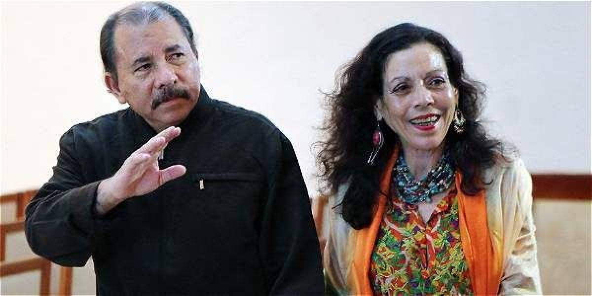 Daniel Ortega, presidente de Nicaragua y su esposa Rosario Murillo.