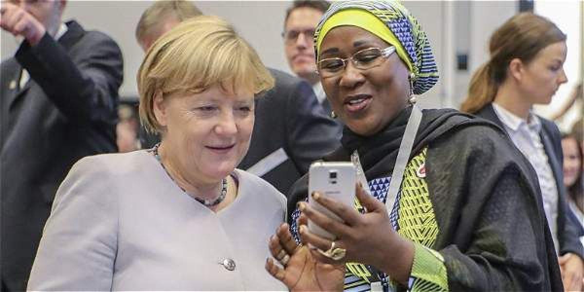 La libertad de credo implica "poder hacer expresión pública de éste", afirmó Merkel ante la Conferencia Interparlamentaria sobre Libertad Religiosa, celebrada este miércoles en Berlín