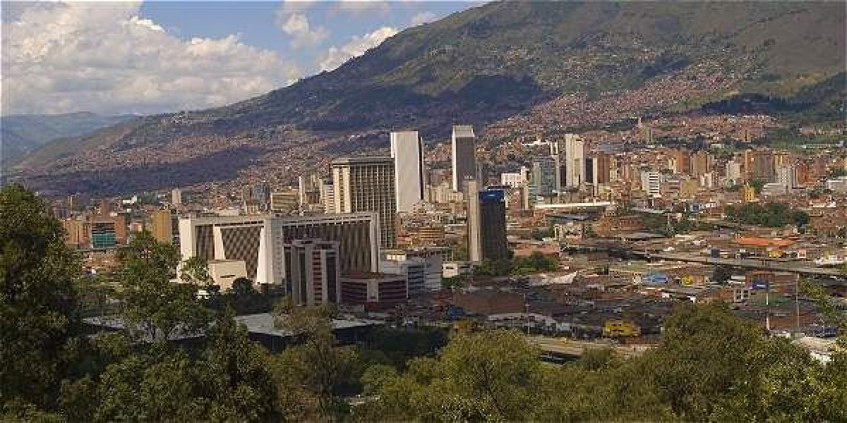 Medellín es una de las 15 ciudades capitales que han cumplido el proceso de revisión de su POT por vencimiento de la vigencia de largo plazo.