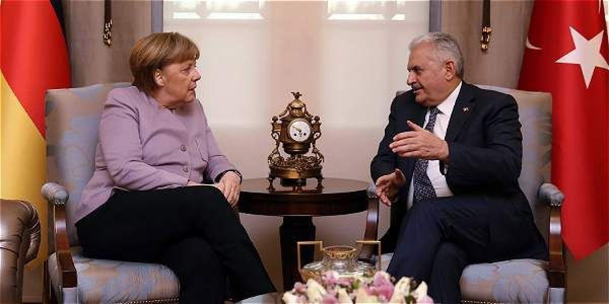 La canciller alemana, Ángel Merkel, y el primer ministro de Turquía, Binali Yildirim.