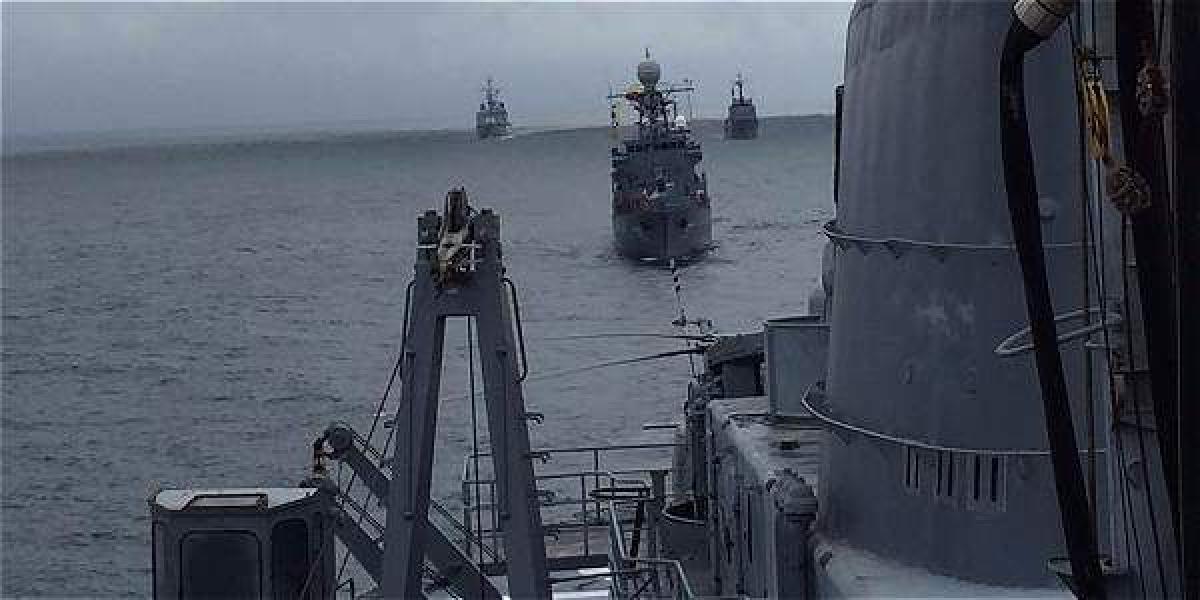 Ejercicios tácticos desarrolló la Armada en el Pacífico