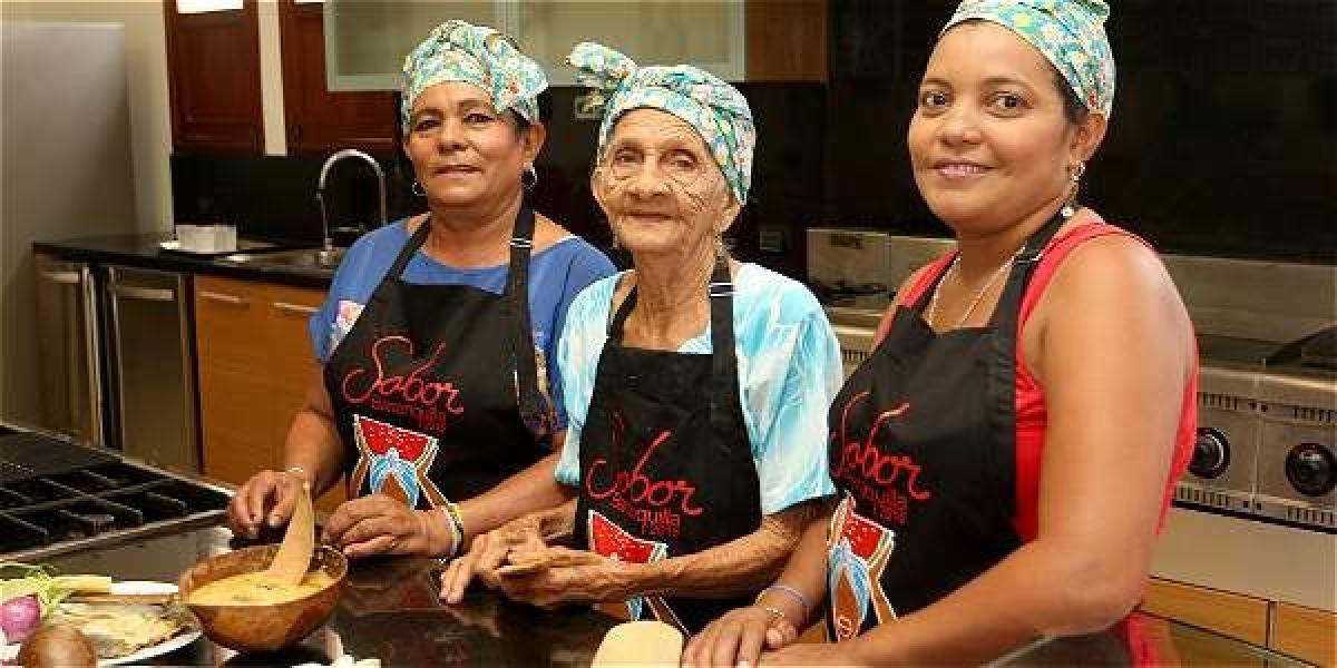 Ana Mercedes Padilla, María Santiago Padilla y Angela Maria Santiago son tres generaciones de cocineras de la cocina tradicional de galapa . ellas estarán en Sabor Barranquilla.