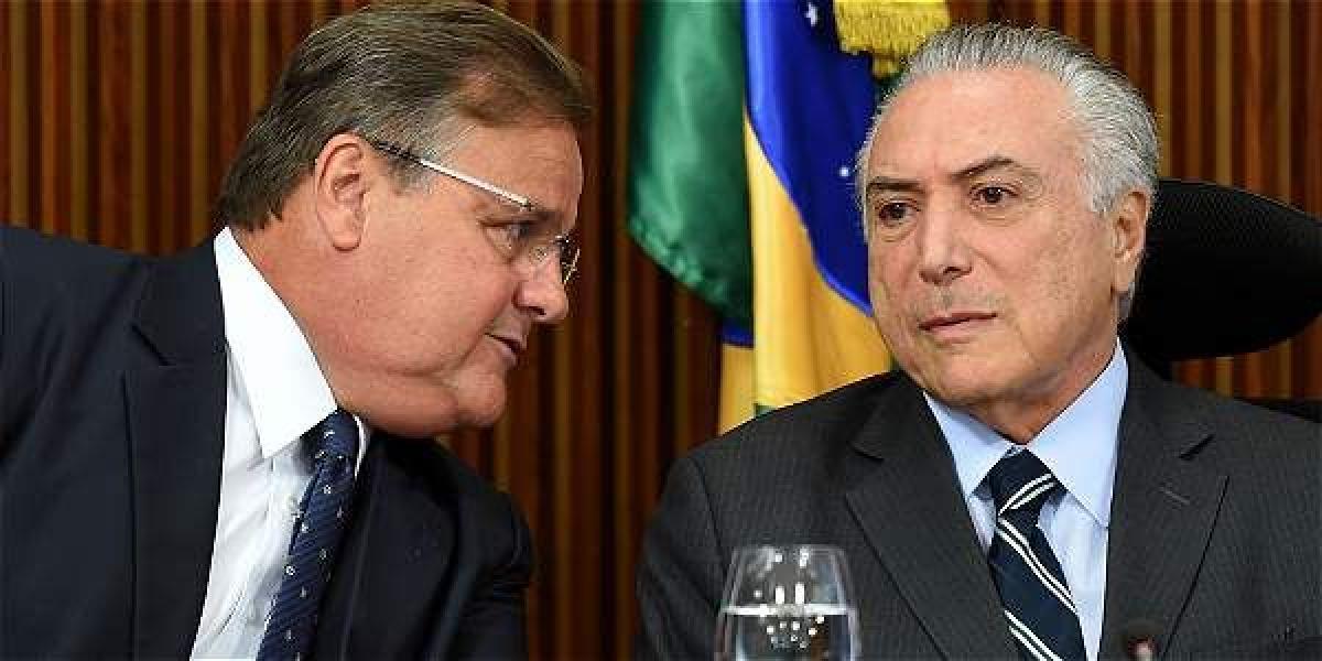 Geddel Vieira, (i.) ministro que renunció ayer, y el presidente de Brasil, Michel Temer. AFP