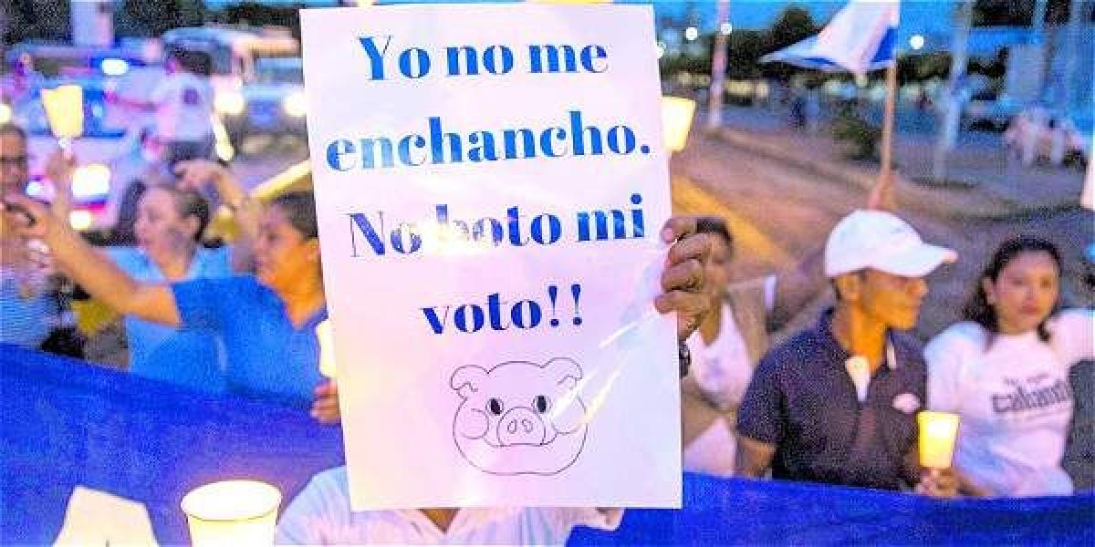 Protesta de la oposición en Nicaragua ante lo que consideran una farsa electoral montada por el presidente Ortega.