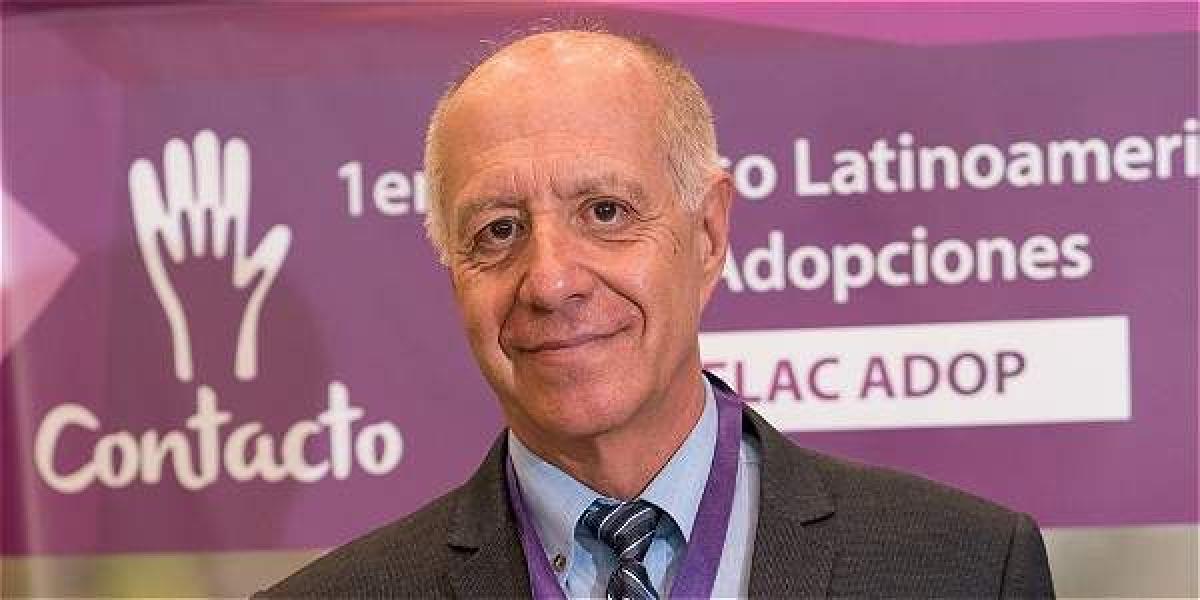 Jesús Palacios asistió como invitado al primer Congreso Latinoamericano de Adopción realizado en Bogotá.