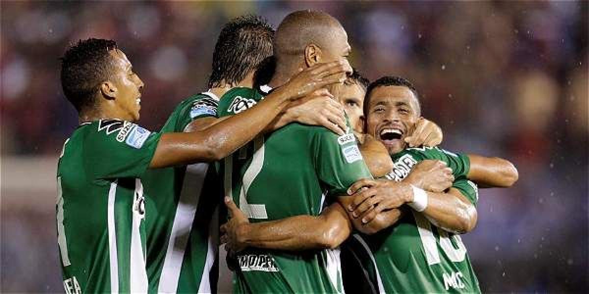 Nacional empató 1-1 contra Cerro Porteño en la semifinal de ida.