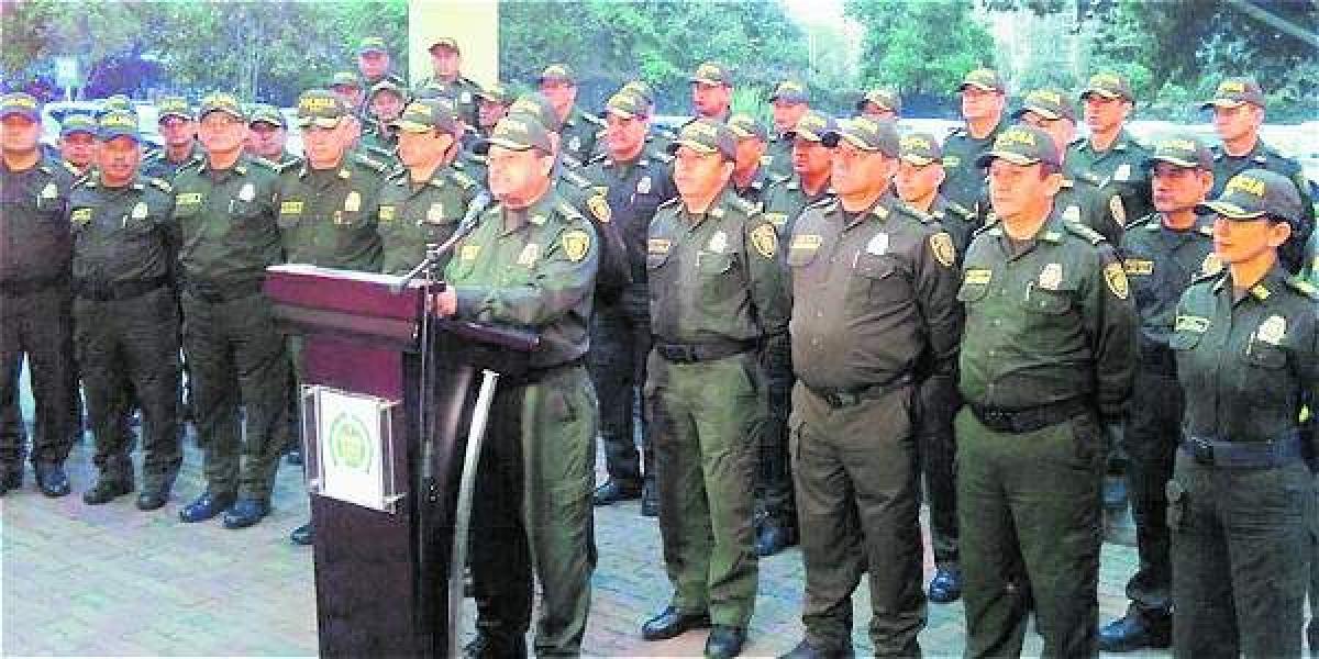 El director d ela Policía Nacional, general Jorge Nieto, llegó a Medellín a habalr de estrategias de seguridad.